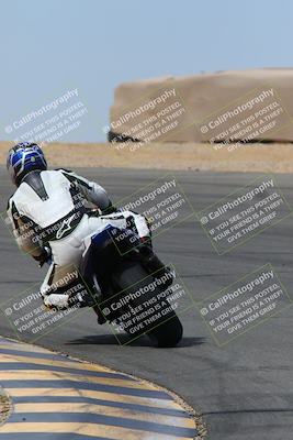 media/Mar-13-2022-SoCal Trackdays (Sun) [[112cf61d7e]]/Turn 10 Backside (105pm)/